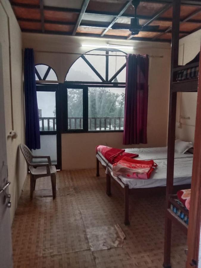 Anna Hostel Tapovan Rishīkesh Exteriör bild