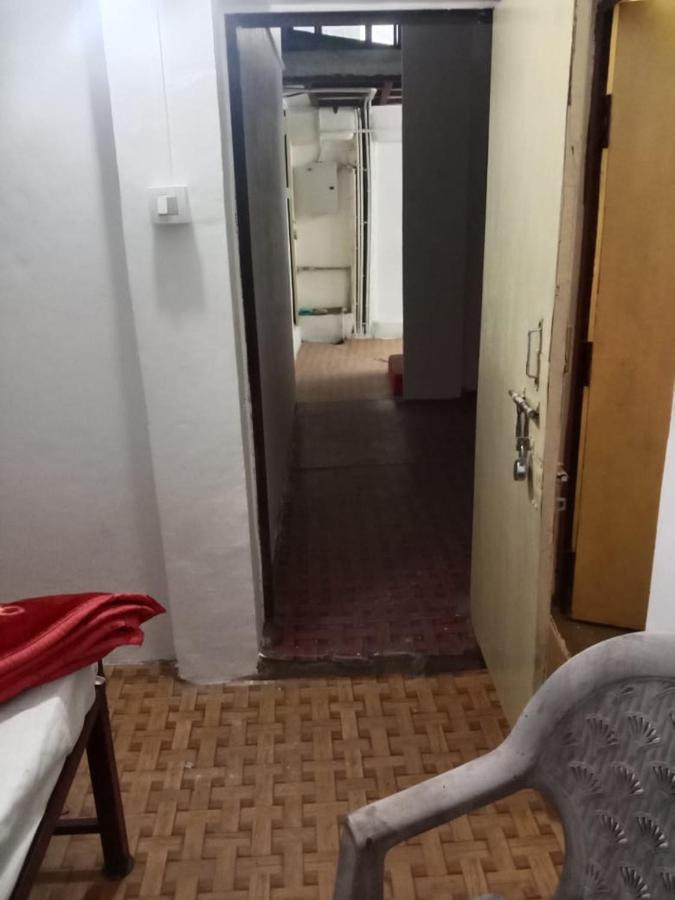 Anna Hostel Tapovan Rishīkesh Exteriör bild